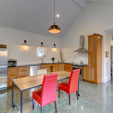 Custom Home in Park Circle, North Charleston