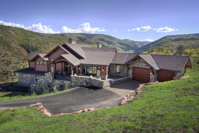 Exterior home idea in Denver