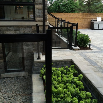 Aluminum and Glass Backyard Railings - 105