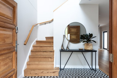Inspiration for a contemporary entryway in Sydney.