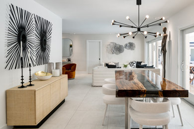 Dining room - transitional dining room idea in Miami