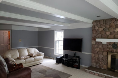 Living room photo in Milwaukee