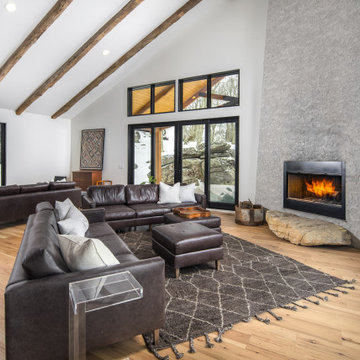 Contemporary Mountaintop Escape