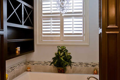 Example of a bathroom design in Dallas