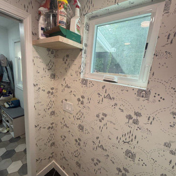 Wallpaper installation Basement in Grand Prairie