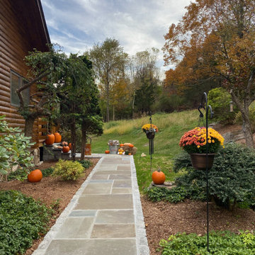 Natural Cleft Bluestone Walkway with Belgian Block Border
