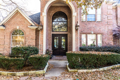 Inspiration for a timeless home design remodel in Dallas