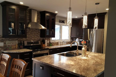 Example of a kitchen design in Toronto