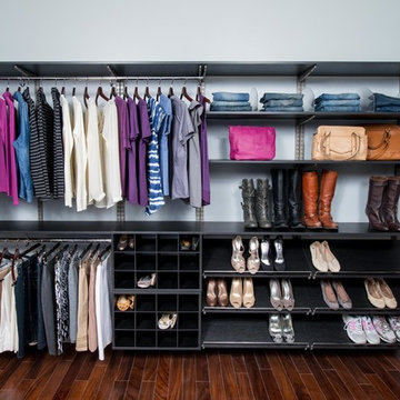 Organized Living freedomRail Closet