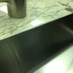 Seamless Undermount Sink - Kitchen Sinks