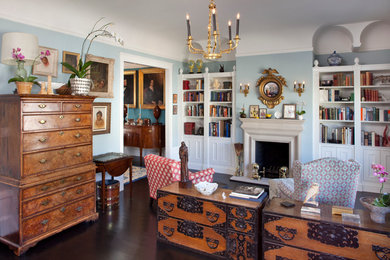 Example of an eclectic living room design in San Francisco