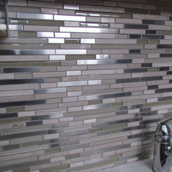 Lema - Tile
