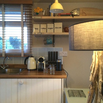 Seaside Lodge, Lincolnshire lakeside 1950s lodge renovation