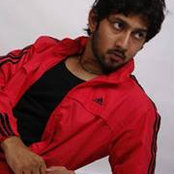Anand Anus foto