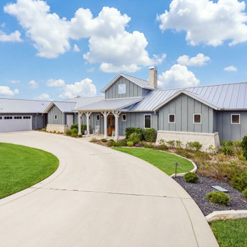 Farmhouse: 3,571 ft² | 4 BR | 3.5 BA | 1 ST