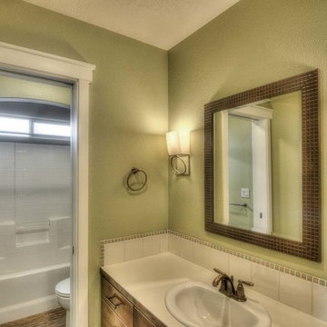 339 W Producer Dr in Paramount