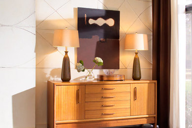 Dining room - modern dining room idea in Dallas