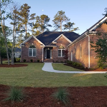 Move in day in Winding River Plantation
