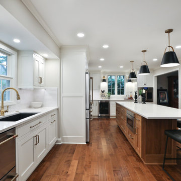 Open-Concept Elegance: A Luxurious Kitchen Transformation