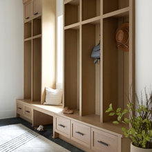 mudroom/laundry