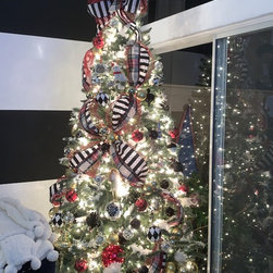 Holiday Decor - Holiday Decorations