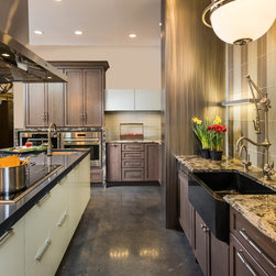 Mouser Cabinetry - Kitchen Cabinetry