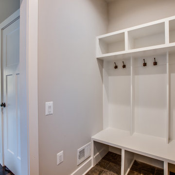 Unique Features & Closets