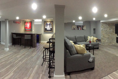 Inspiration for a modern home design remodel in Toronto