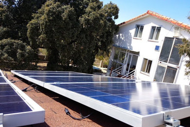 Instalación de 5 KW. con 16 paneles. Paneles solares en vivienda de fin de seman