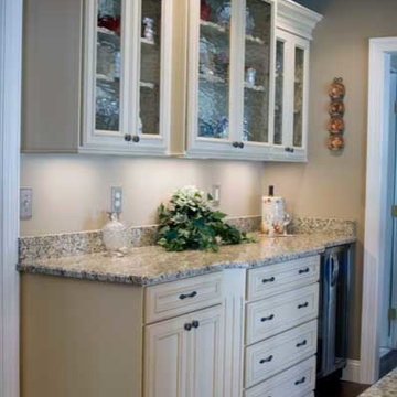 White and Honey | Haas Cabinet