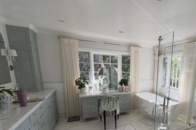 Inspiration for a french country bathroom remodel in Los Angeles