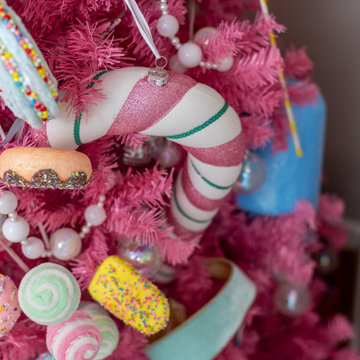 Holiday Decor - Colorland At The Jodie
