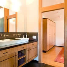M bedroom