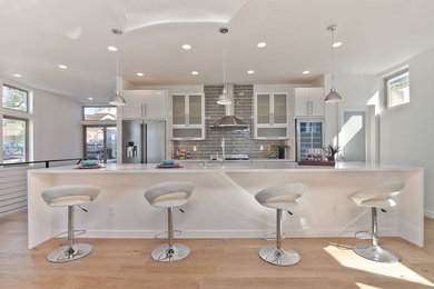Minimalist kitchen photo in Seattle