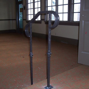Russell Handrail
