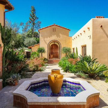 Hacienda-Style Estate in Rancho Santa Fe, CA