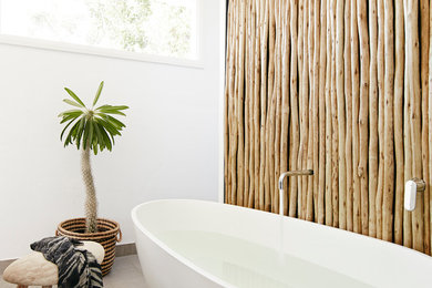 This is an example of a mid-sized mediterranean bathroom in Sydney.