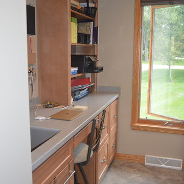 Great Multi Functional Use w/Home Office!