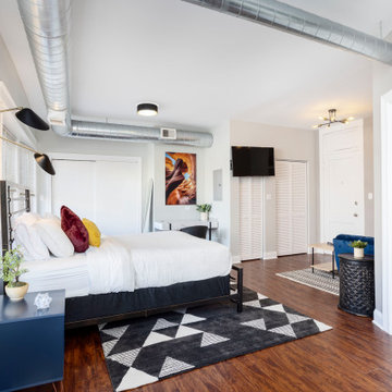 Montrose Flat Renovation: Mid-mod Eclectic