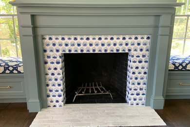 Farmhouse dark wood floor sunroom photo in Bridgeport with a standard fireplace