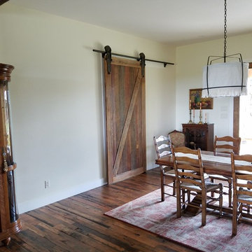 SLIDING DOOR & HARDWOOD FLOOR