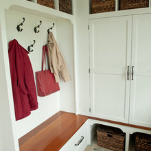 corner unit mudroom