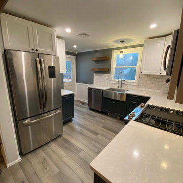 Chrissys Dartmouth kitchen