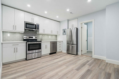 Example of a kitchen design in Toronto
