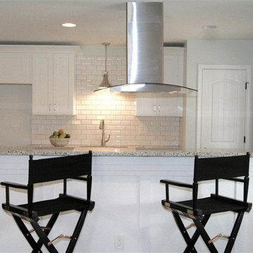 Farmhouse Kitchen with Contemporary Touch