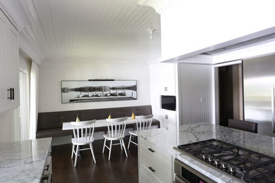 Example of a kitchen design in Detroit