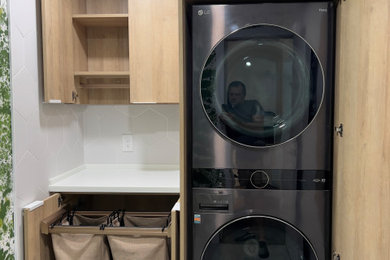 Example of a laundry room design in New York