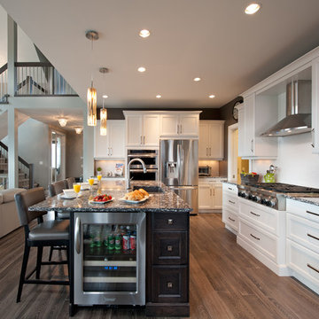 Catalina White Maple with Dark Hickory Contrast