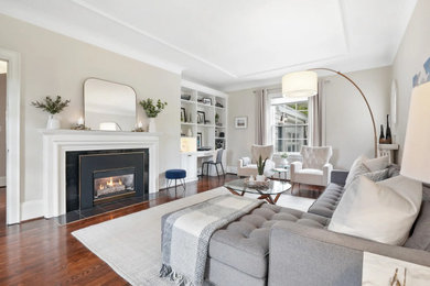 Living room - living room idea in Toronto