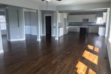 Living room - traditional living room idea in Chicago
